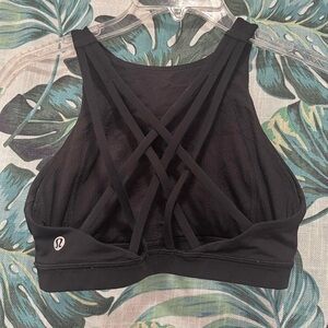Lululemon High Neck Sports Bra w strapy back